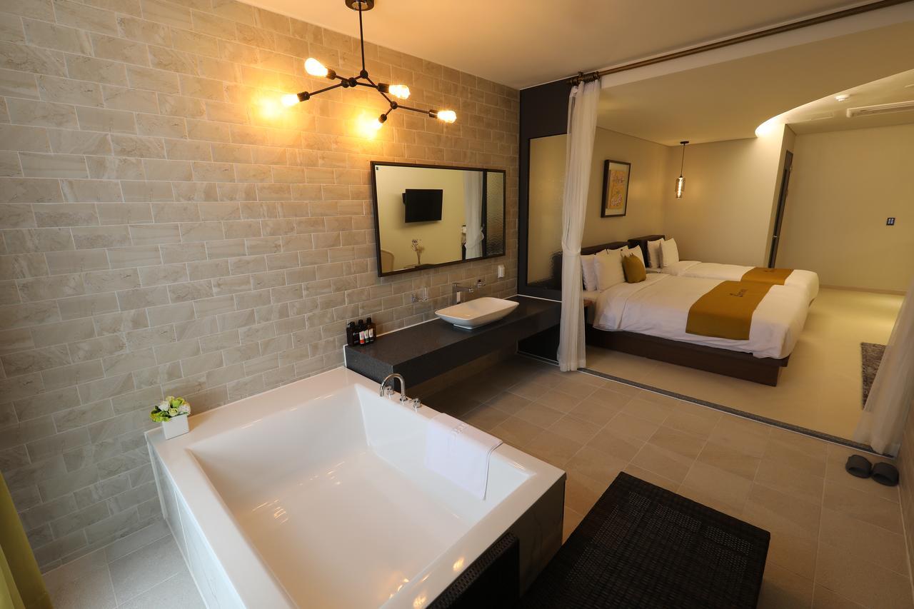 Rest Hotel Gimpo Eksteriør billede